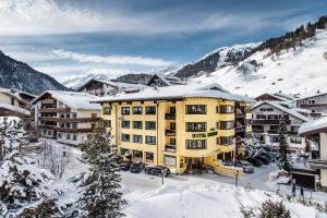 Hotel Grieshof,Flirsch>>Austrian Alps,4 star