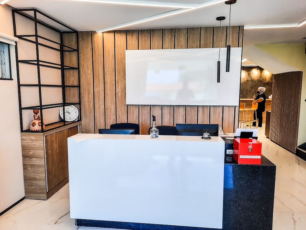 hub hotel