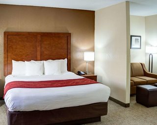 Comfort Suites Omaha Northwest,Douglas>>Boys Town,3 star