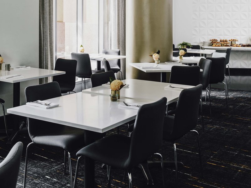 the como melbourne