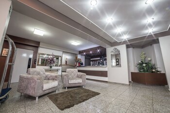 piloes palace hotel