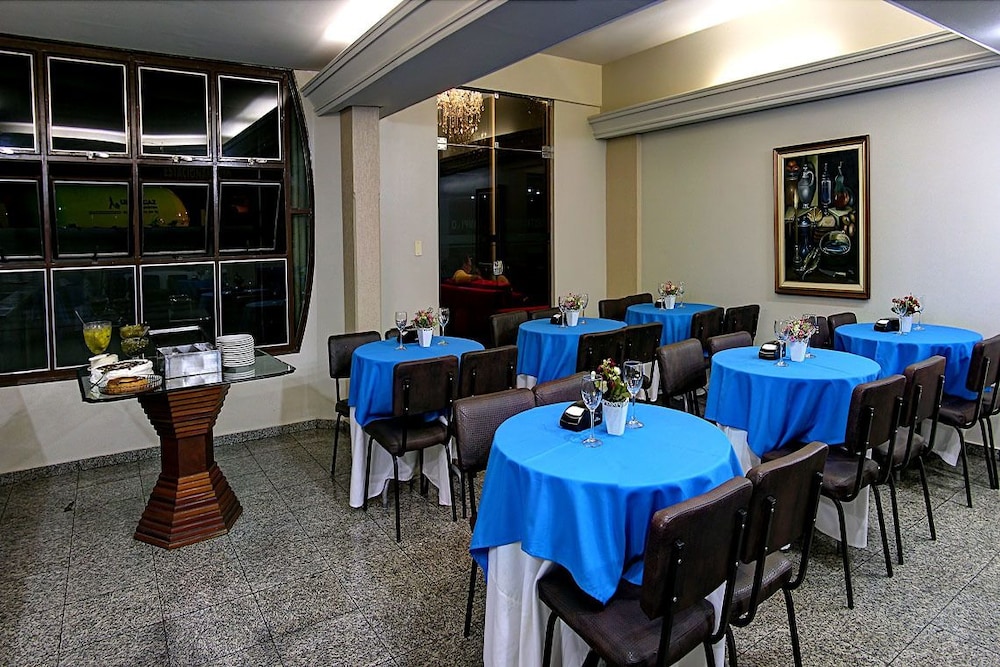 piloes palace hotel