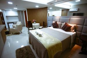 piloes palace hotel