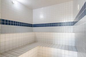 oyo residencial itacuruaai apart hotel mangaratiba