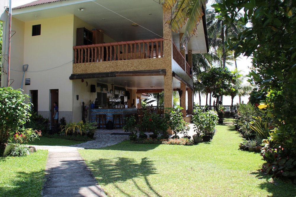 wellbeach dive resort