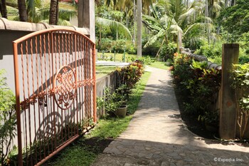 wellbeach dive resort