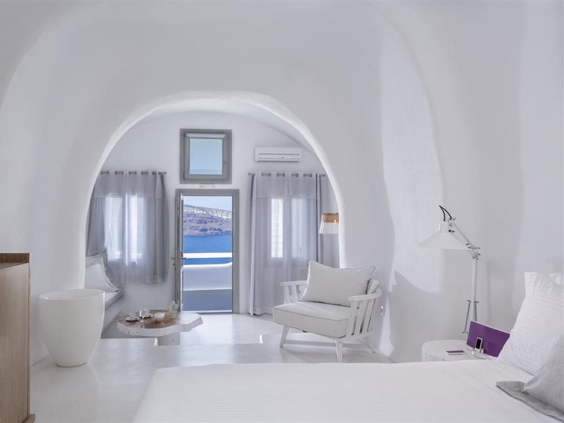 charisma suites