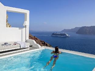 Charisma Suites,Oia>>Fira,4 star