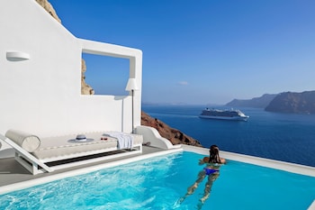 charisma suites