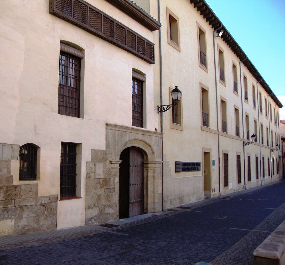 hospederia monastica pax
