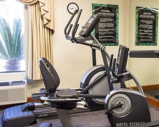 comfort inn and suites statesboro university area