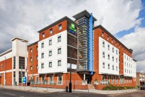 Holiday Inn Express Stevenage By Ihg,London>>Hertfordshire,3 star
