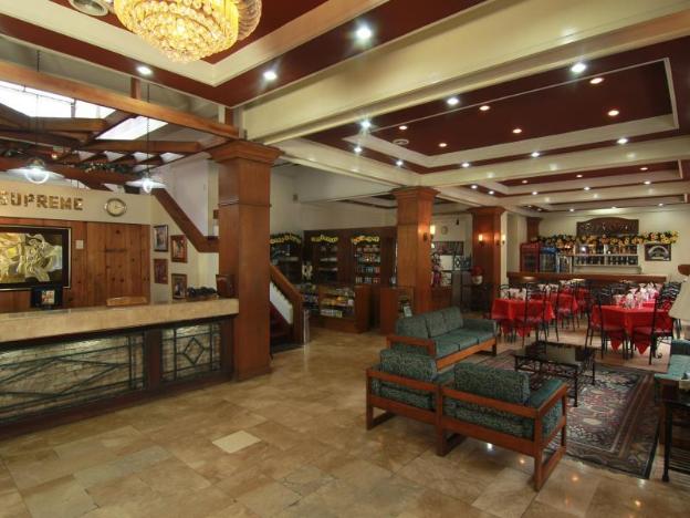hotel supreme