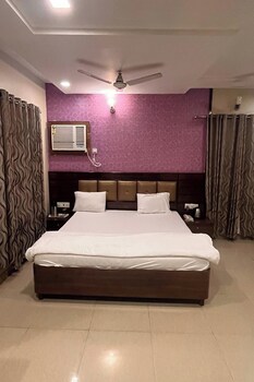 hotel royal park residency