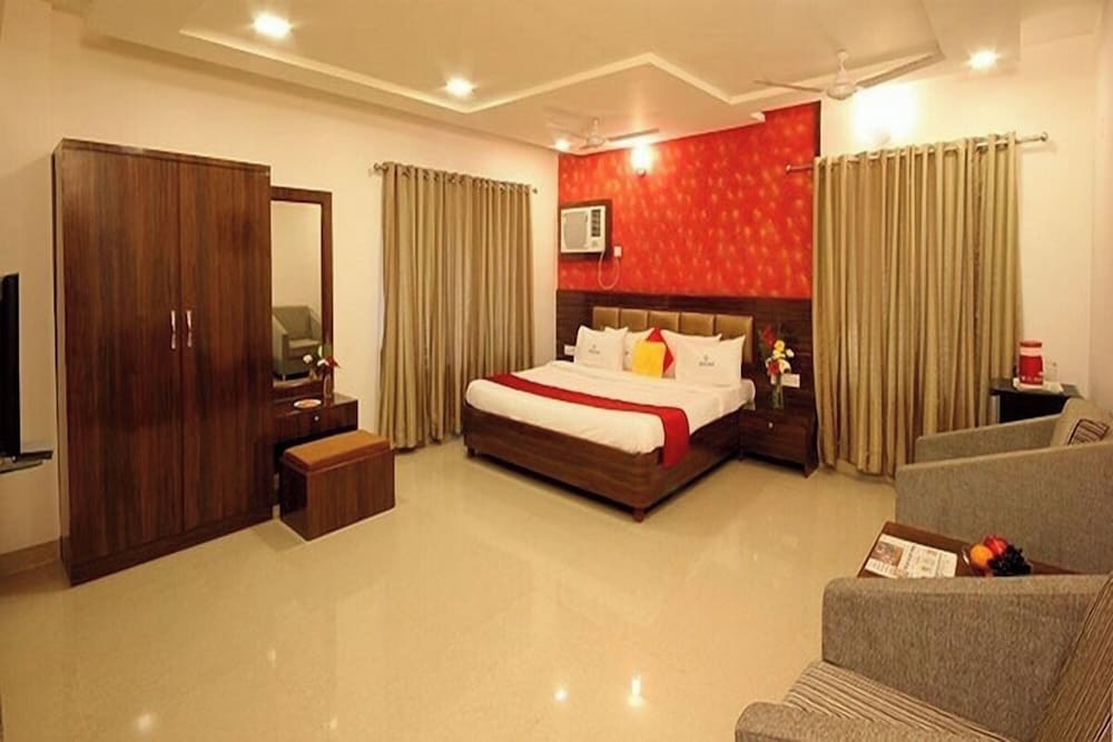 hotel royal park residency