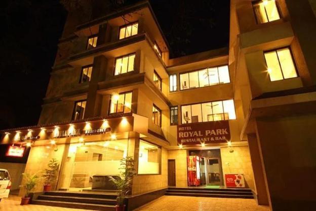 hotel royal park residency