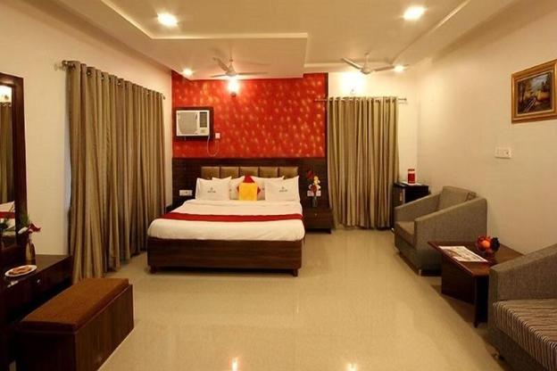 hotel royal park residency