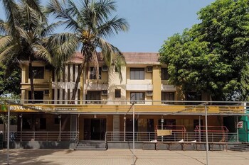 hotel royal park residency