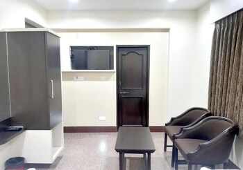 hotel adarsha palace