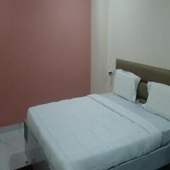 Hotel O Sandeep,India>>Raipur,3 star