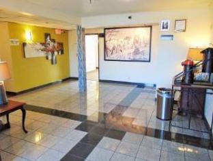 Super 8 By Wyndham South Boston Va,Danville>>Boston,2 star