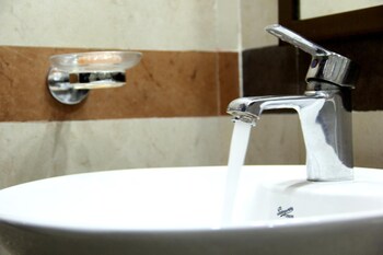 clarks inn mathura