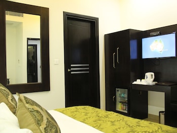 clarks inn mathura