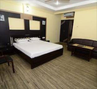 hotel little palace