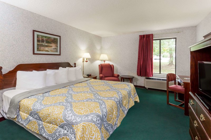 days inn by wyndham battlefield rd hwy 65