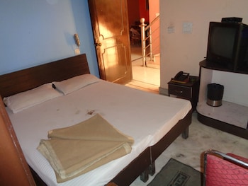Hotel Laxmi Palace,Uttarakhand>>Dehradun,3 star