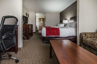 Quality Suites St. Joseph,Kansas City>>Elwood,3 star