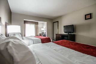 Quality Suites St. Joseph,Kansas City>>Elwood,3 star