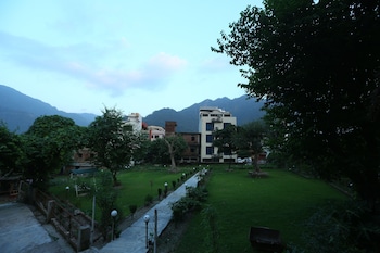 raj resort