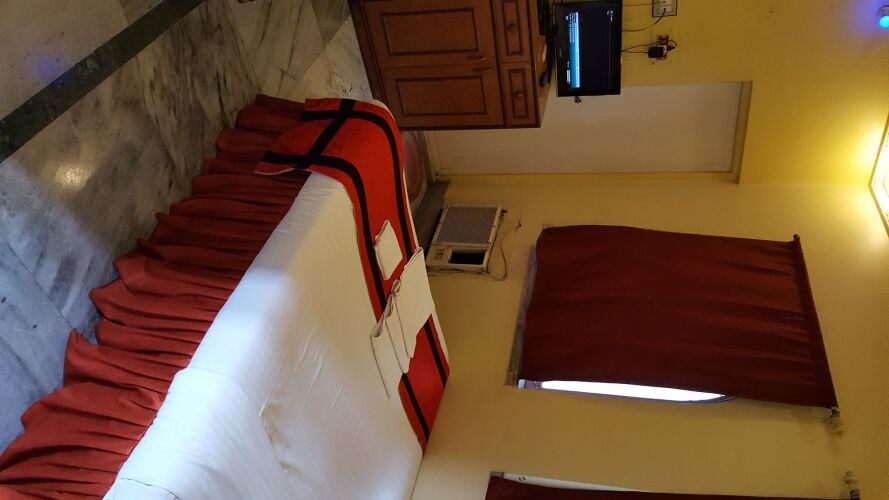 new hotel white palace