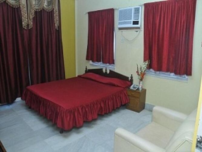 new hotel white palace