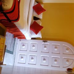 new hotel white palace