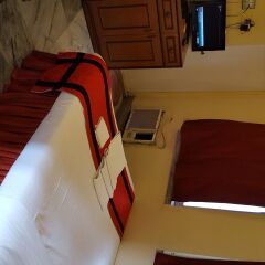 new hotel white palace