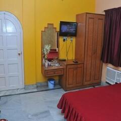 new hotel white palace