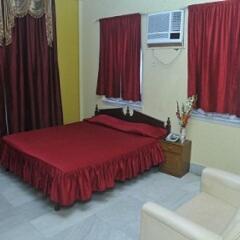 new hotel white palace