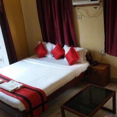 new hotel white palace