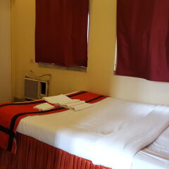 new hotel white palace