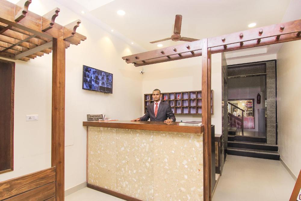 hotel r b international