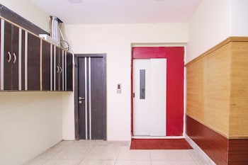 hotel r b international