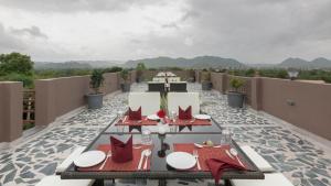 Mulberry Araliayas Resort & Spa,In Udaipur,4 star