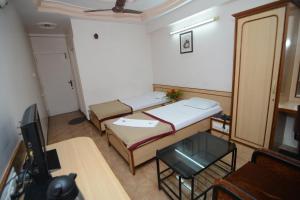 hotel kirti