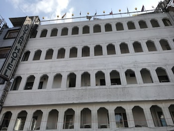 hotel avtar at new delhi railway station