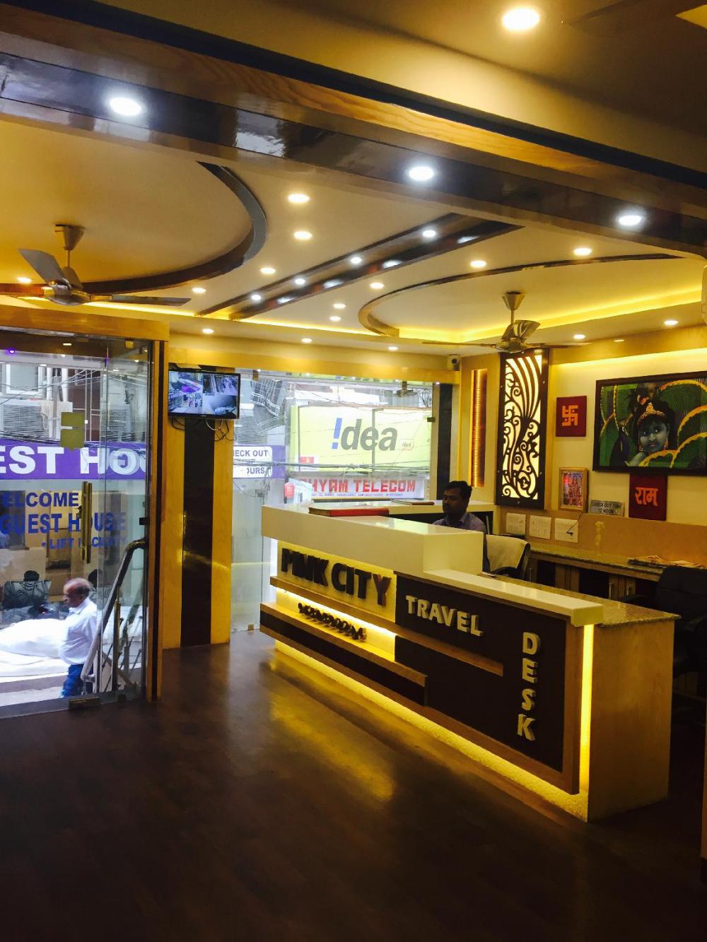 hotel pink city
