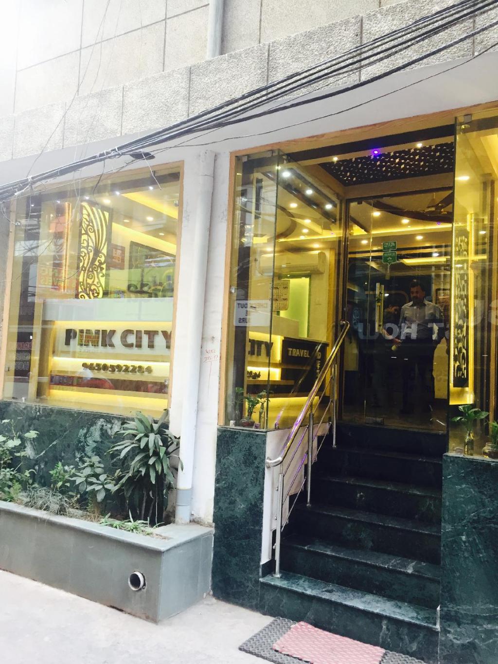 hotel pink city