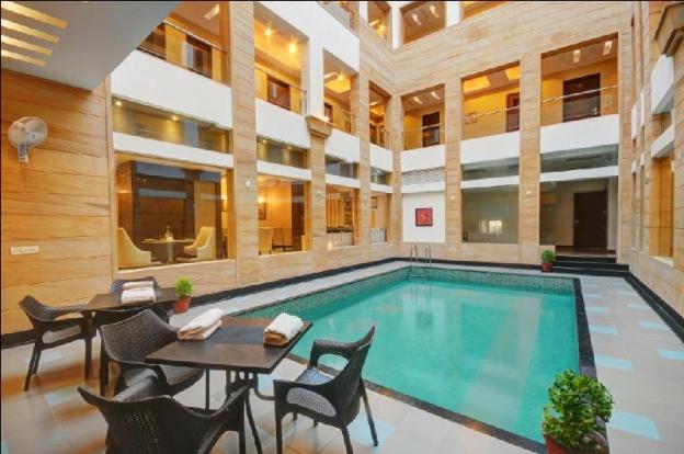 hotel chirag