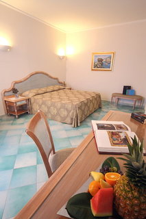 hermitage resort and thermal spa